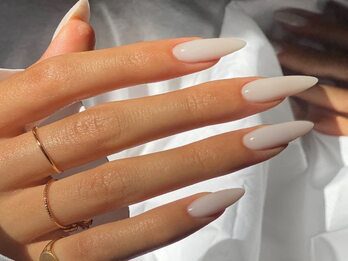 Almond Shaped Nails