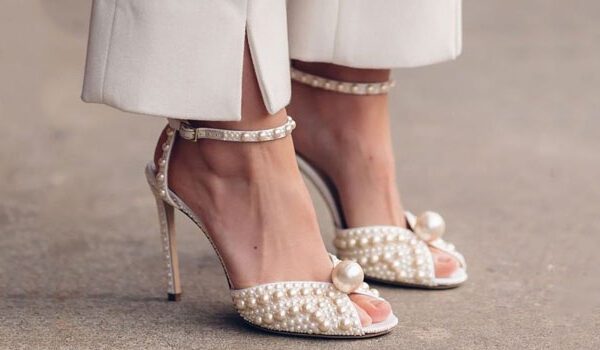 best-heels-with-pearls-banner
