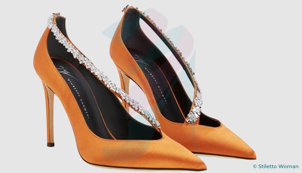 Giuseppe Zanotti - Filipa Crystal Satin Pumps