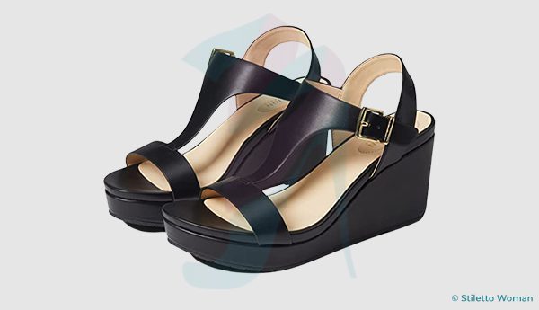 Kenneth Cole REACTION - Card Wedge Sandal