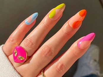 Summer Retro Nails