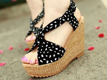 wedge-heels