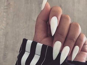 White stiletto nails 